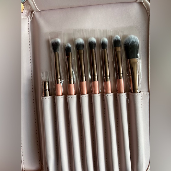 NIB BRAND NEW Luxie 30 Piece Rose Gold Brush Set - Picture 7 of 10
